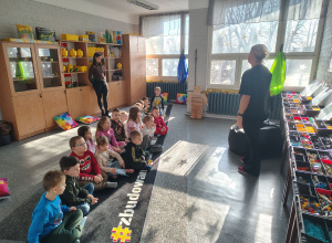Zajęcia z klockami LEGO "Zbudowani" w Bibliotece Wojskowej 32 BLT