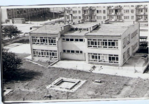 budynek przedszkola od strony ogrodu z 1973r.