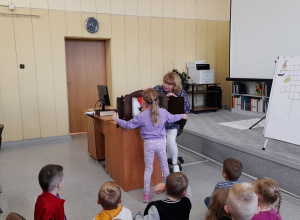 Warsztaty w Bibliotece Pedagogicznej (CREWŁ) - Grupa "Misiaczki"