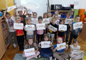 Prezentacja skończonych prac plastycznych.