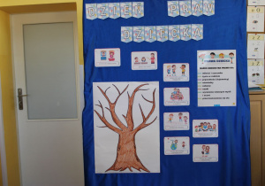 Dekoracja przygotowana na Dzień Praw Dziecka.