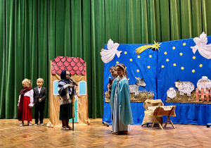 Józef i Maryja spotykają Babcię (w tej roli - Kornelia)