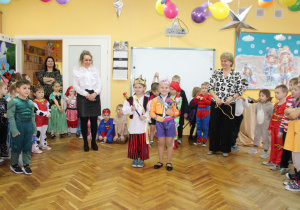 Prezentacja królewskiej pary.