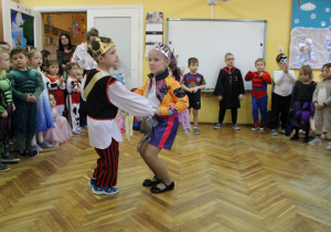 Wspólny taniec Króla i Królowej balu.