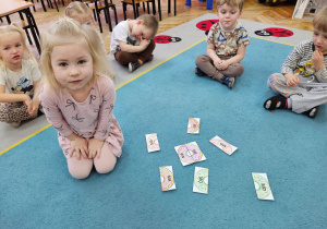 Blanka prezentuje dopasowane puzzle - pączki