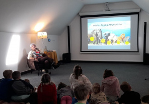 Misiaczki poznają przedstawicieli Wielkiej Piątki Afrykańskiej.