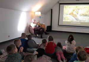 Pani Joasia podpowiada, jak odróżnić lwa od lwicy.