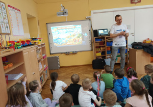 Przypomnienie obiegu wody w przyrodzie.