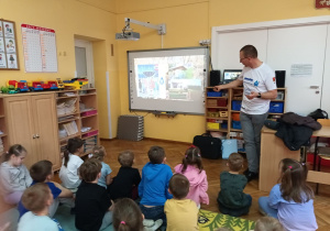 Do podlewania trawników, ogródków wykorzystywać deszczówkę.