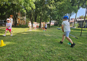 Wyścigi dzieci z grupy "Słoneczek"