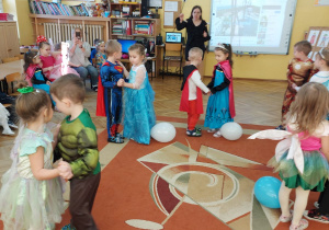 Konkurs - "Taniec z balonami".