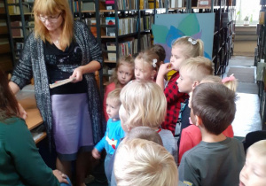 Dzieci zwiedziły również Bibliotekę dla Dorosłych.