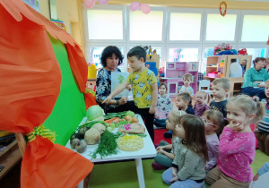 Szymon znalazł kapustę, nie kalarepę.