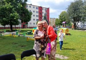Wspólne zajęcie pani Irenki i mama Antka i Franka.